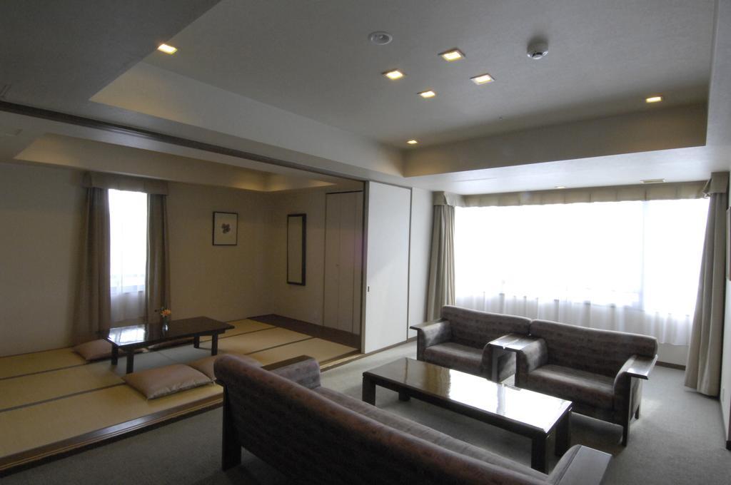 Karuizawakurabu Hotel 1130 Hewitt Resort Tsumagoi Exteriör bild