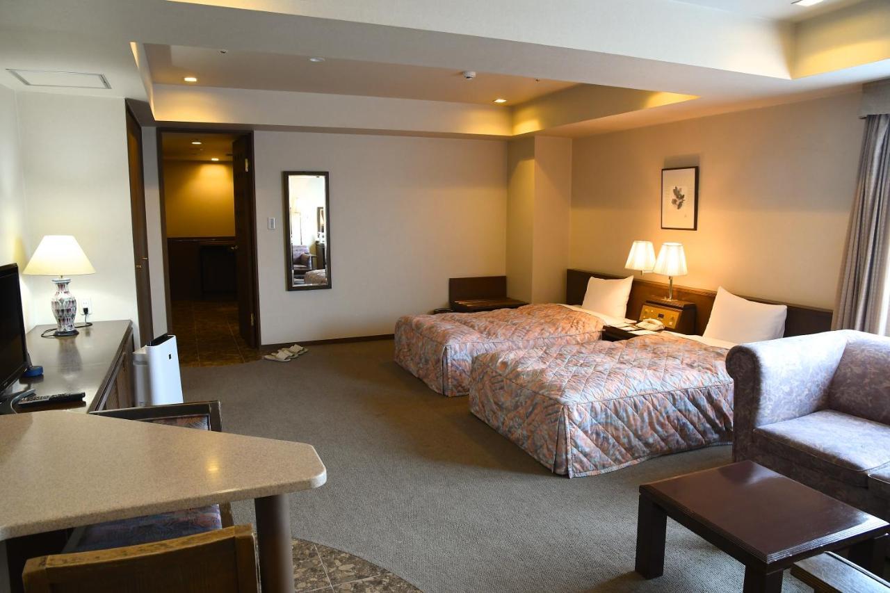 Karuizawakurabu Hotel 1130 Hewitt Resort Tsumagoi Exteriör bild