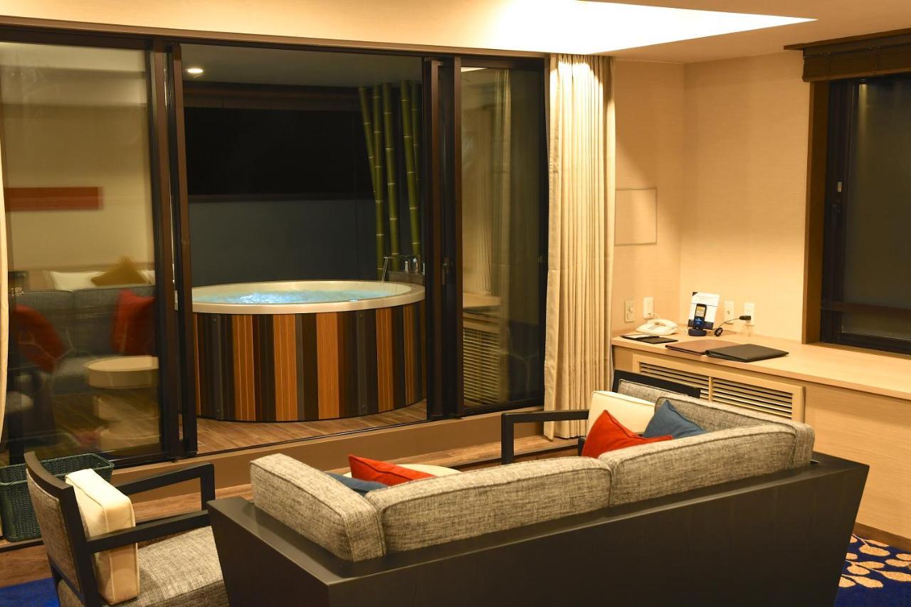 Karuizawakurabu Hotel 1130 Hewitt Resort Tsumagoi Exteriör bild